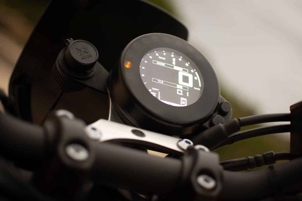 Quelles sont les meilleures solutions pour protéger une moto contre le vol en stationnement public ?